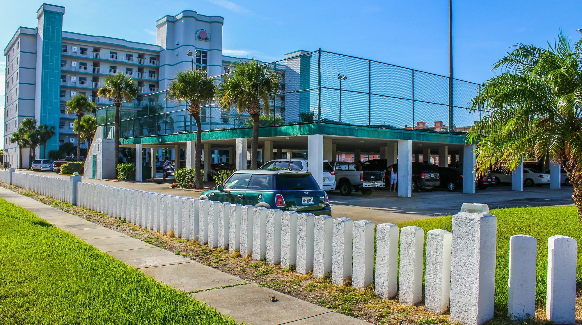 Resort Discovery Cocoa Beach